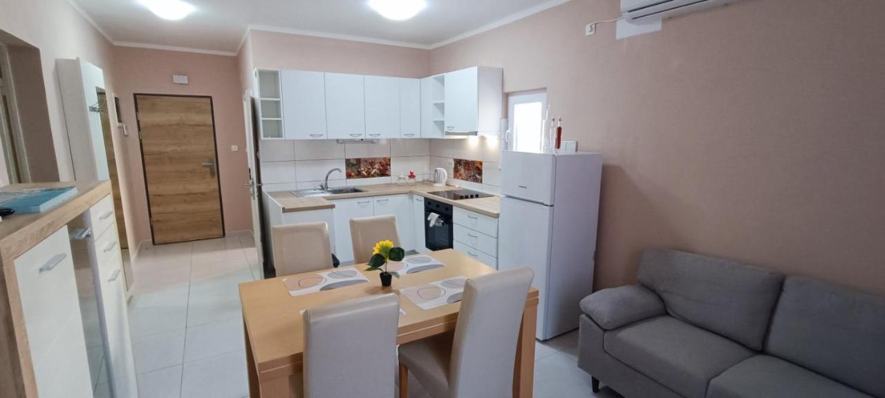 Smokva Appartement Zadar Buitenkant foto