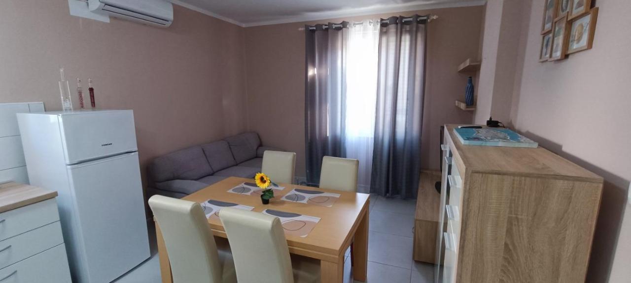 Smokva Appartement Zadar Buitenkant foto